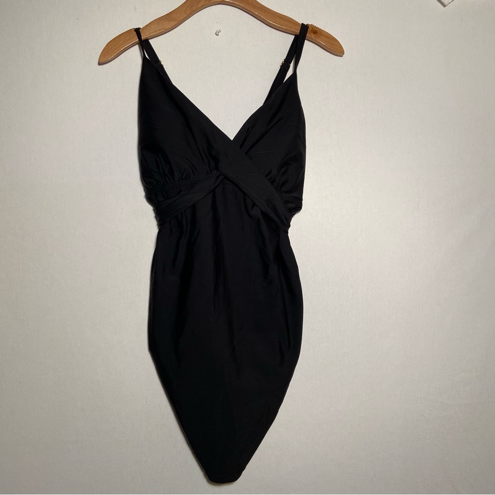 Pinkblush Womens SwimSuit Size 1X One Piece Black Ruched Criss CrossTop‎ Swim